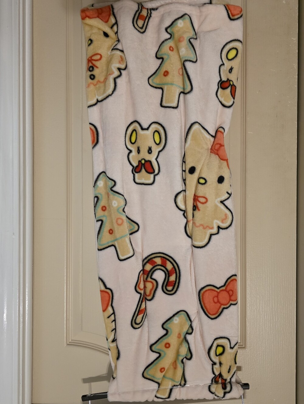 Hello Kitty Pink Holiday Print Plush Throw Blanket